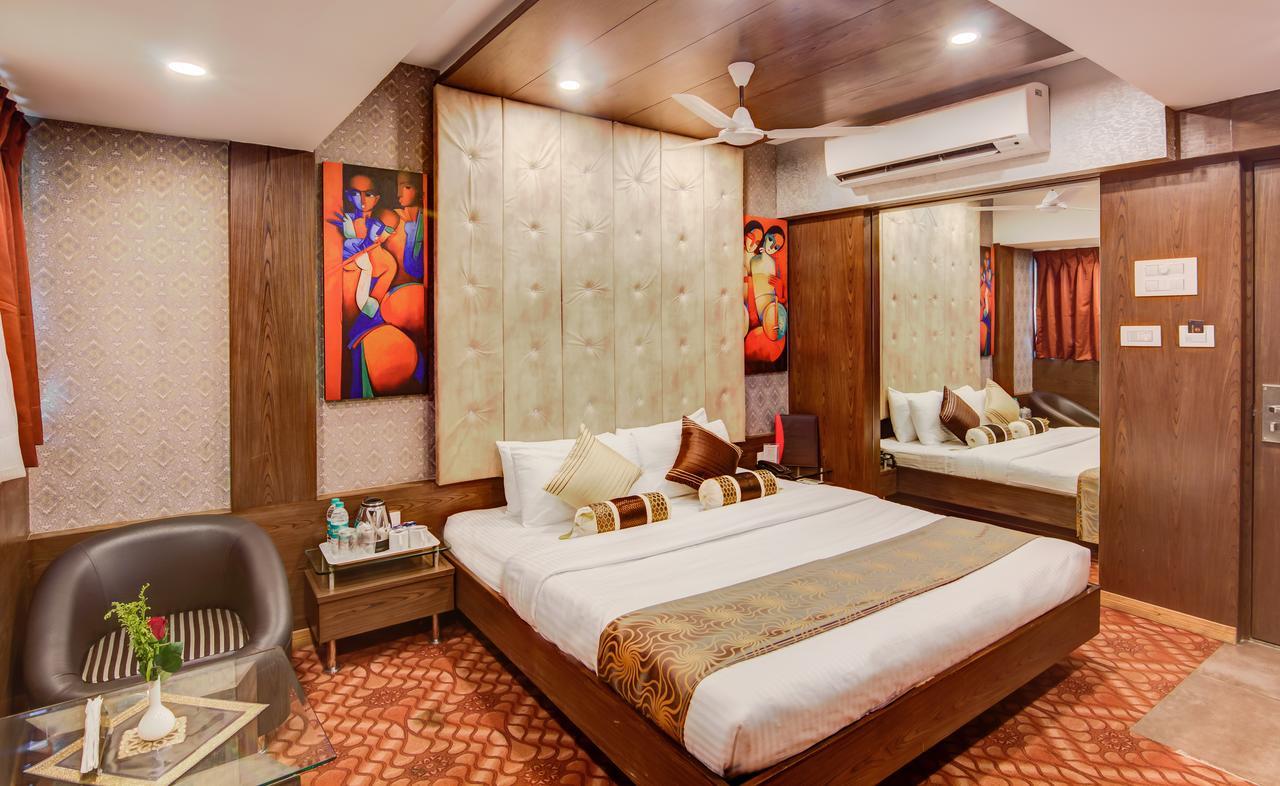 Hotel Spencer Thane Bagian luar foto