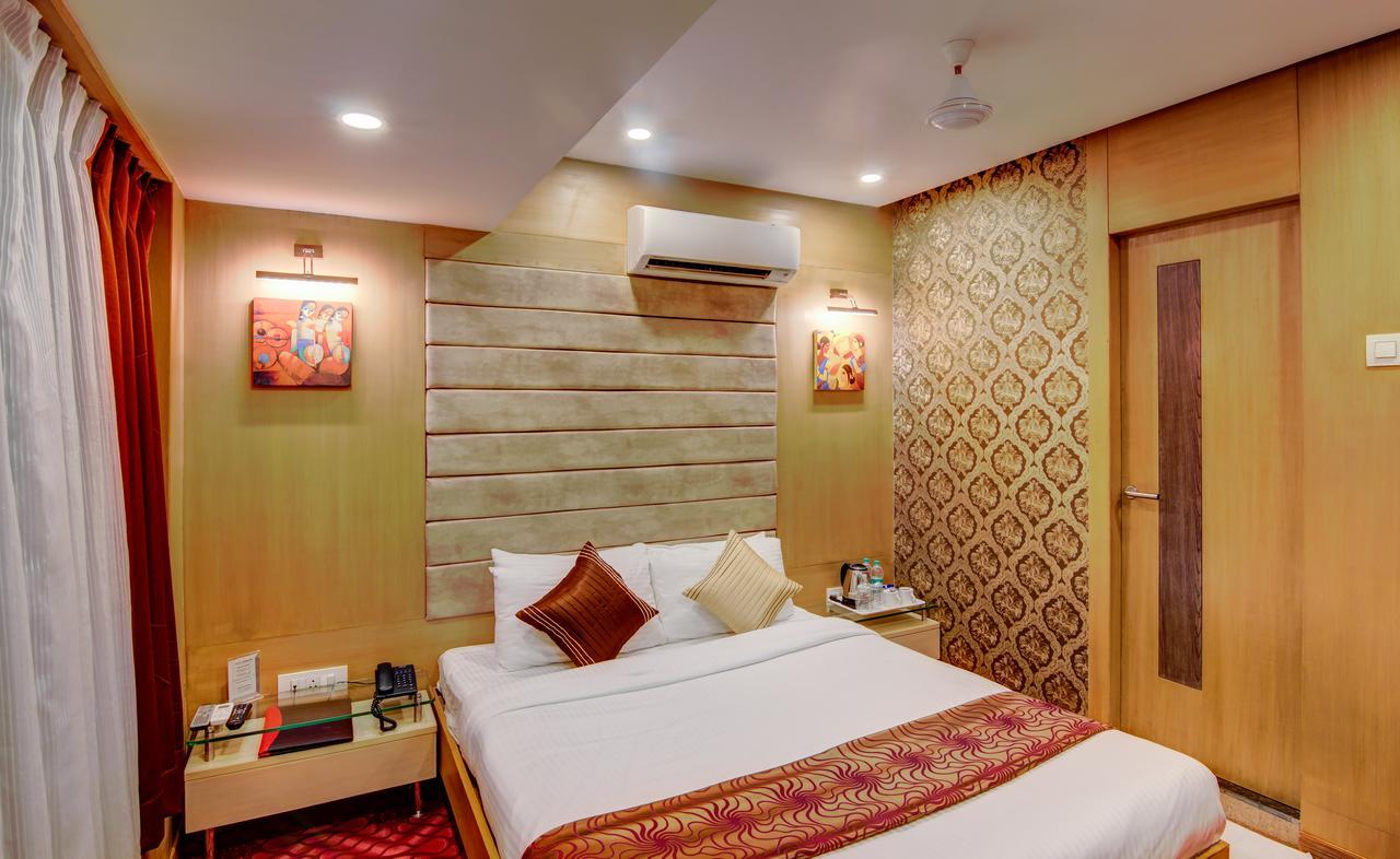 Hotel Spencer Thane Bagian luar foto