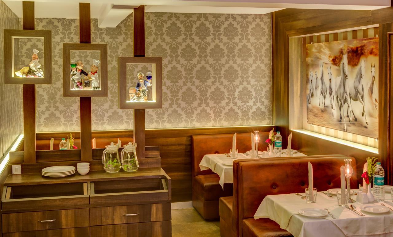 Hotel Spencer Thane Bagian luar foto
