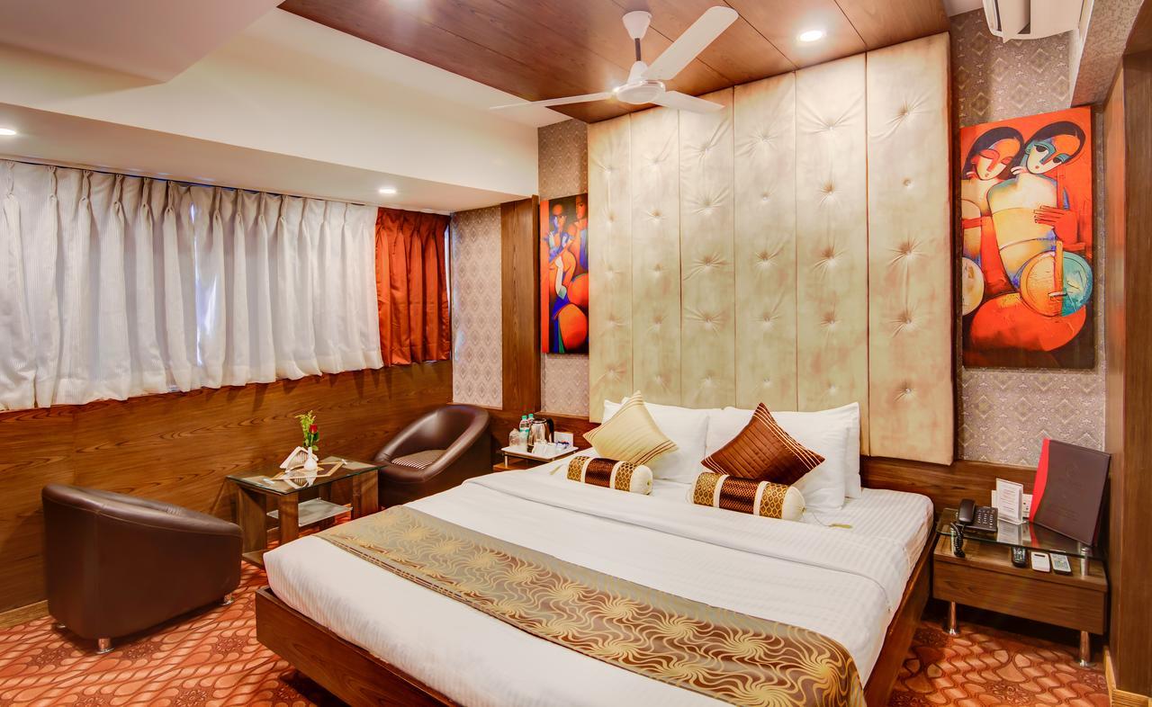 Hotel Spencer Thane Bagian luar foto