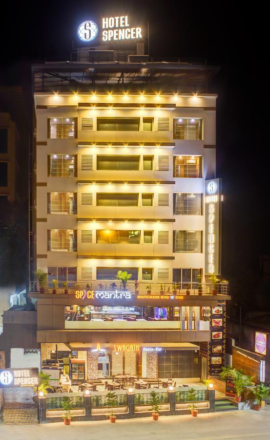 Hotel Spencer Thane Bagian luar foto
