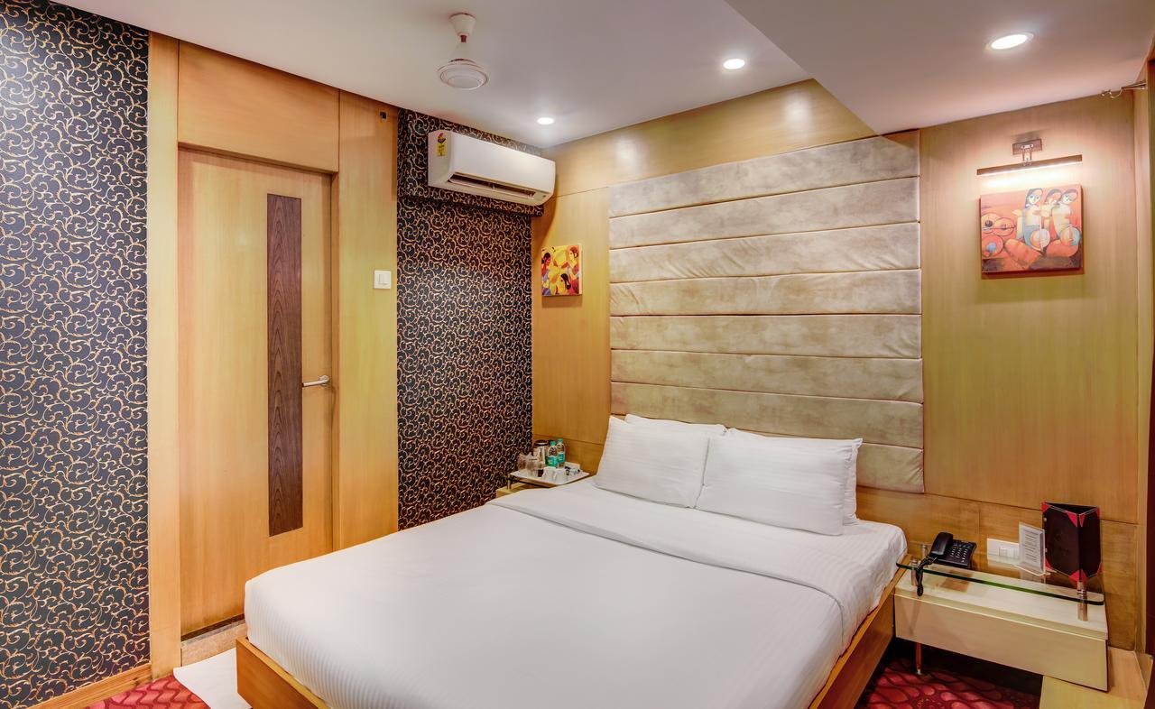 Hotel Spencer Thane Bagian luar foto