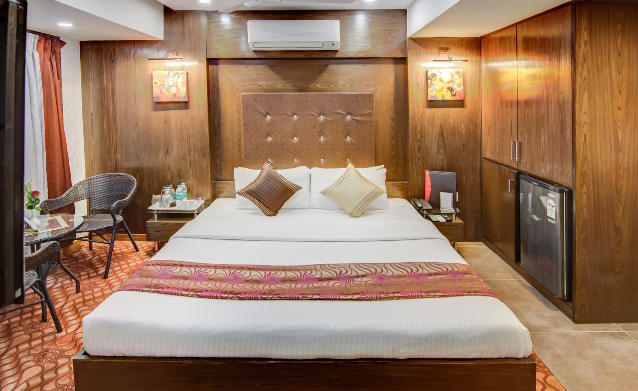 Hotel Spencer Thane Bagian luar foto